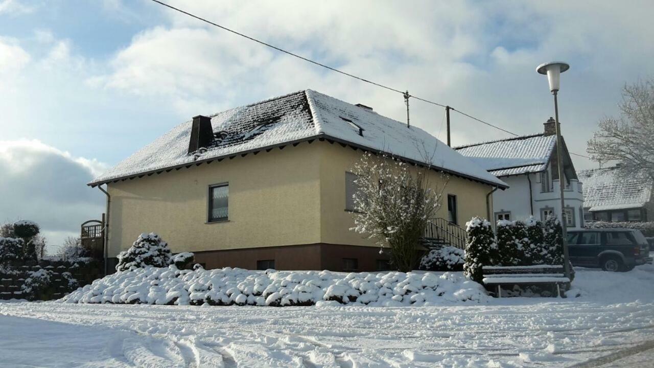 Ferienwohnung Zur schönen Aussicht Hellenthal Exterior foto